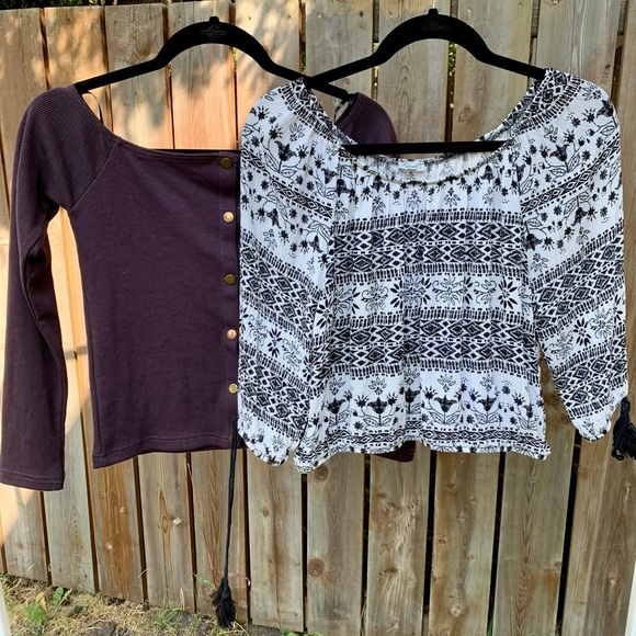 Off the Shoulder Tops - Picture 2 of 2